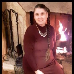 Meet your Posher, Angie